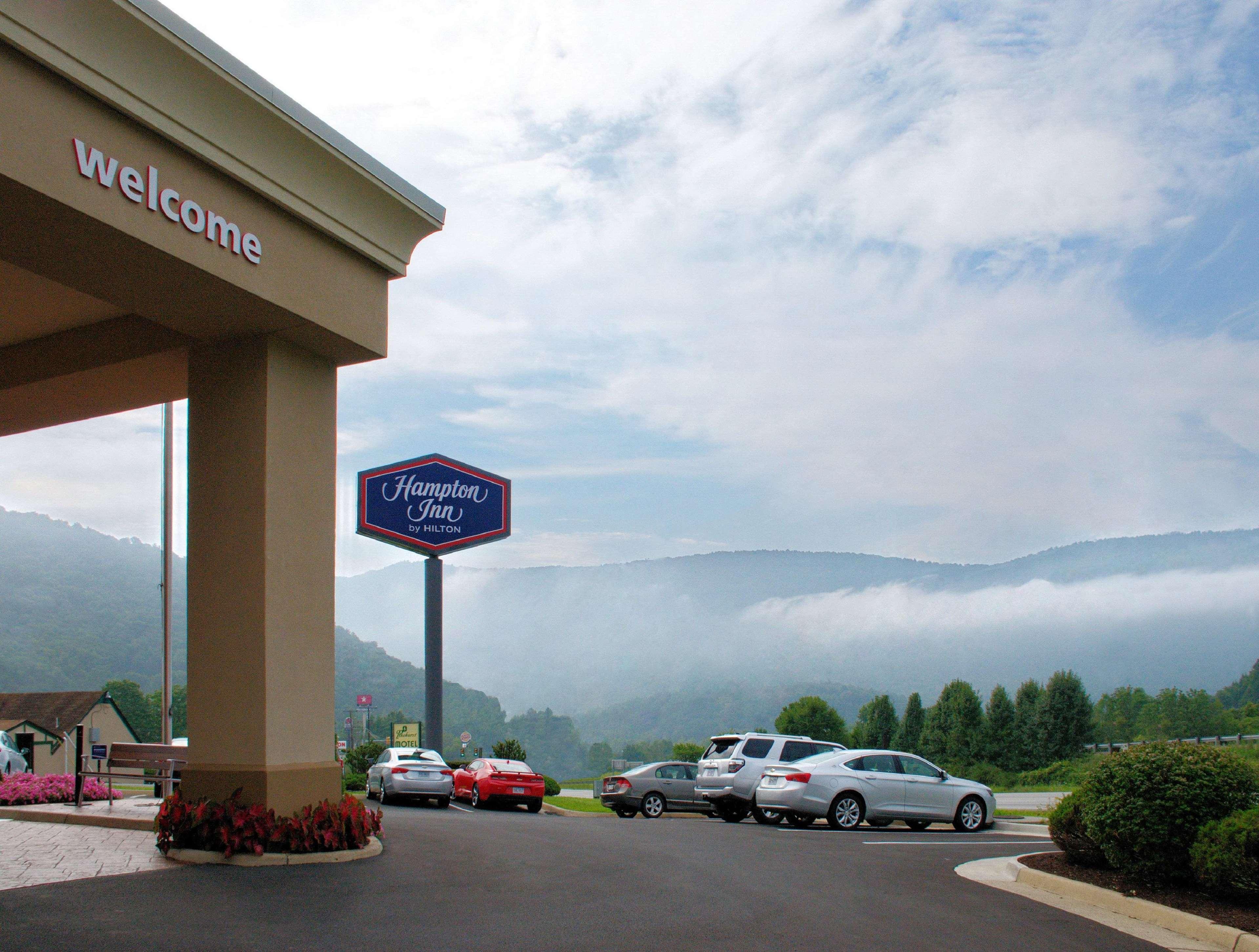 Hampton Inn Covington Va Kültér fotó